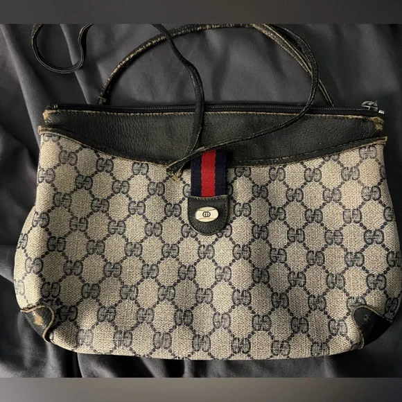CLASSIC GUCCI monogram CROSSBODY